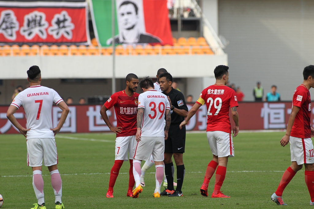 了控球与耐 了控球与耐